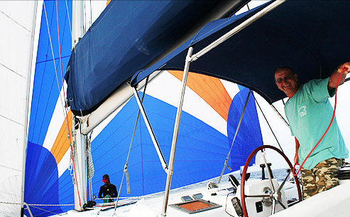 Cruising Instruction Charters On The Amazing Grace Catamaran Yacht